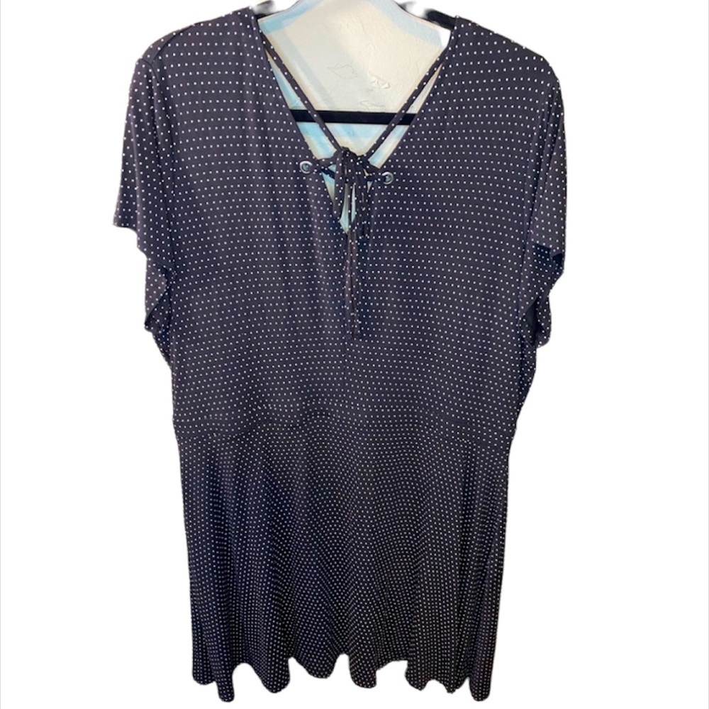 NWT Maurices dress shirt top black polka dotted dress in size XXL. A-05
